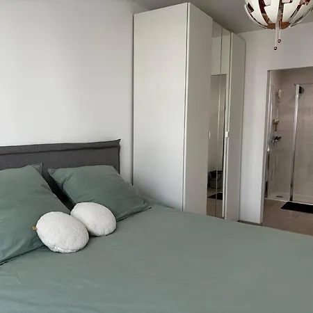 T2 Moderne Et Lumineux Appartement Gillon
